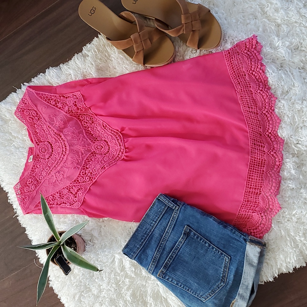 Women's Vibrant Pink Dress Tank Top Size XL Lace Chest Hemline Sleeveless Blouse